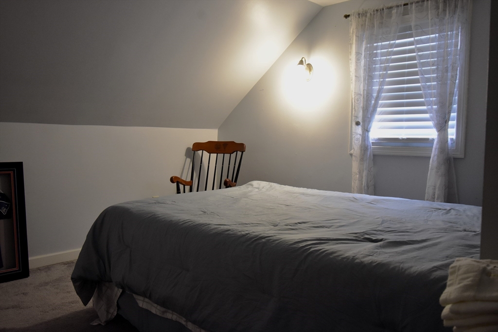 3 Elm Street Oxford, MA 01540 - Photo 25 of 33