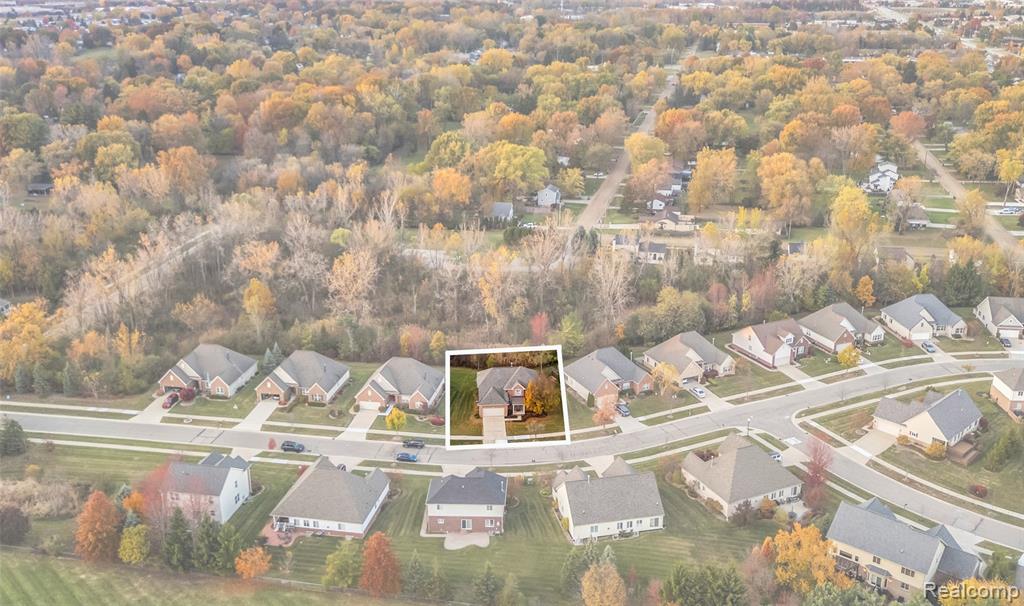 2178 Lagoon Drive Rochester Hills, MI 48309 - Photo 3 of 38
