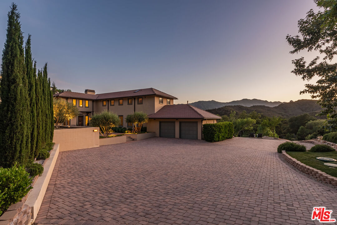1045 Cold Canyon Road Calabasas, CA 91302 - Photo 49 of 51