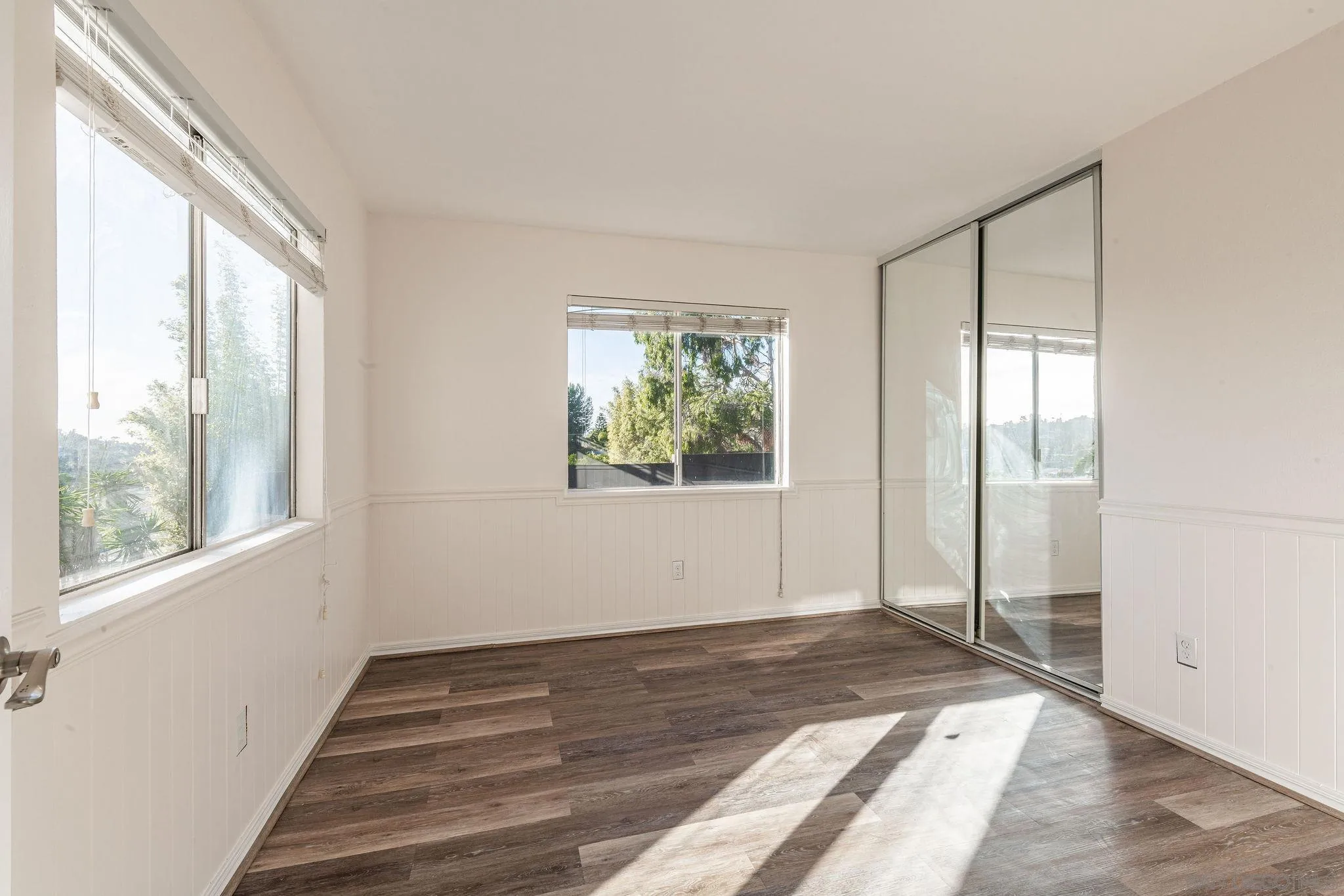 10235 Madrid Way, Unit 138 Spring Valley, CA 91977 - Photo 14 of 21 a view of an empty room and window