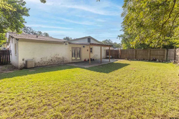 $200,000 | 1722 North Hill Avenue, Tyler, TX 75702