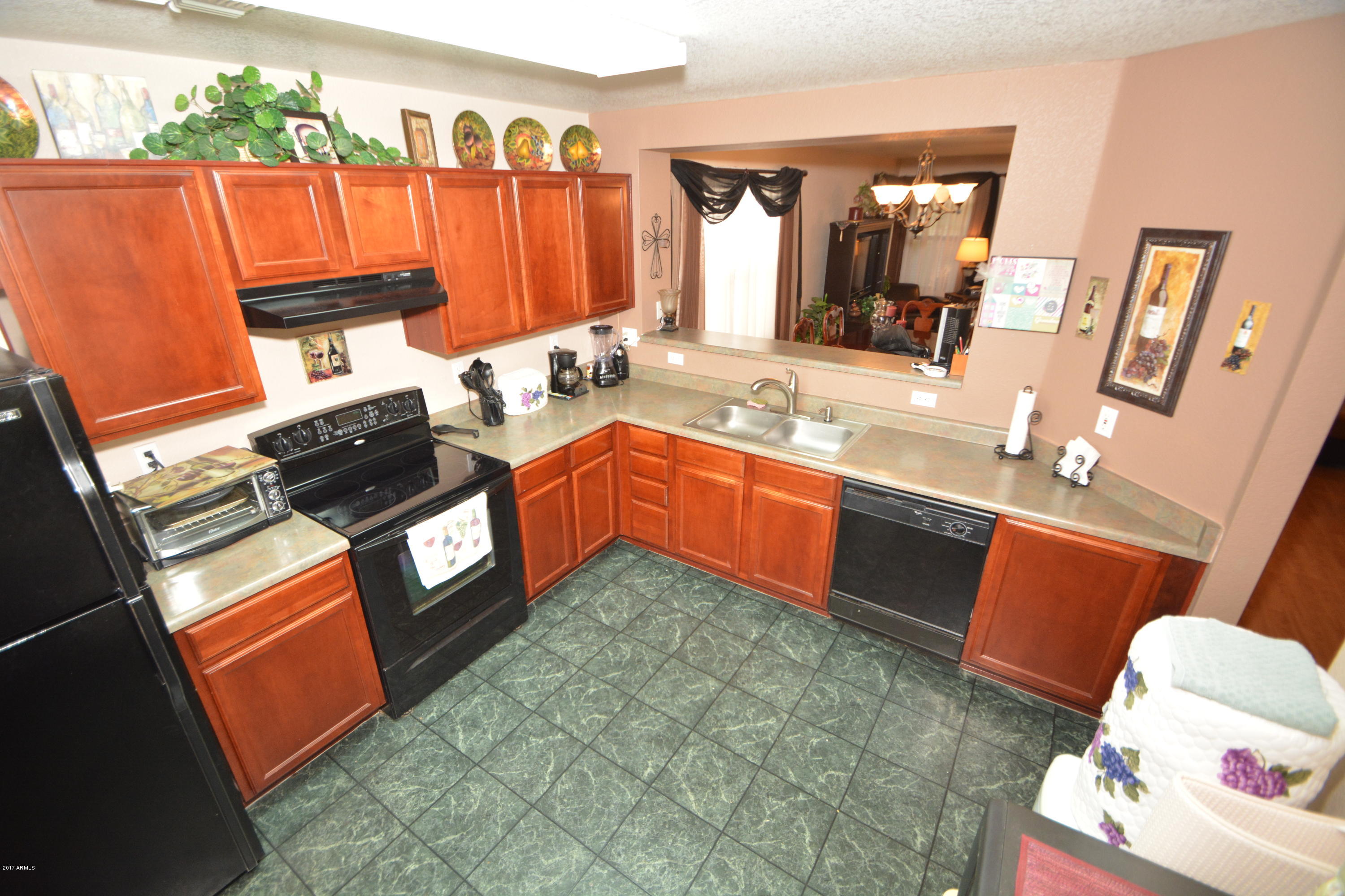 869 East Appaloosa Road Gilbert, AZ 85296 - Photo 5 of 33 Kitchen 5