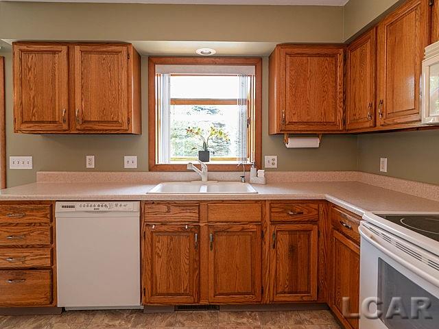10436 Bacon Road Petersburg, MI 49270 - Photo 31 of 47 31292820-32.JPG