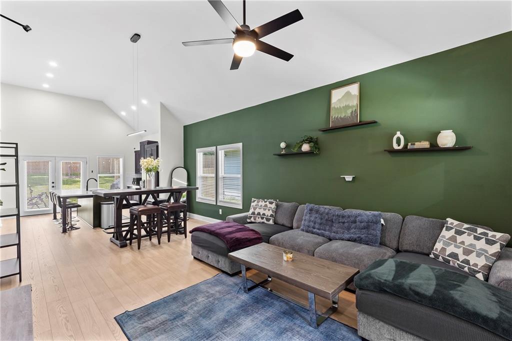 624 Robert Street Northwest Atlanta, GA 30318 - Photo 1 of 28