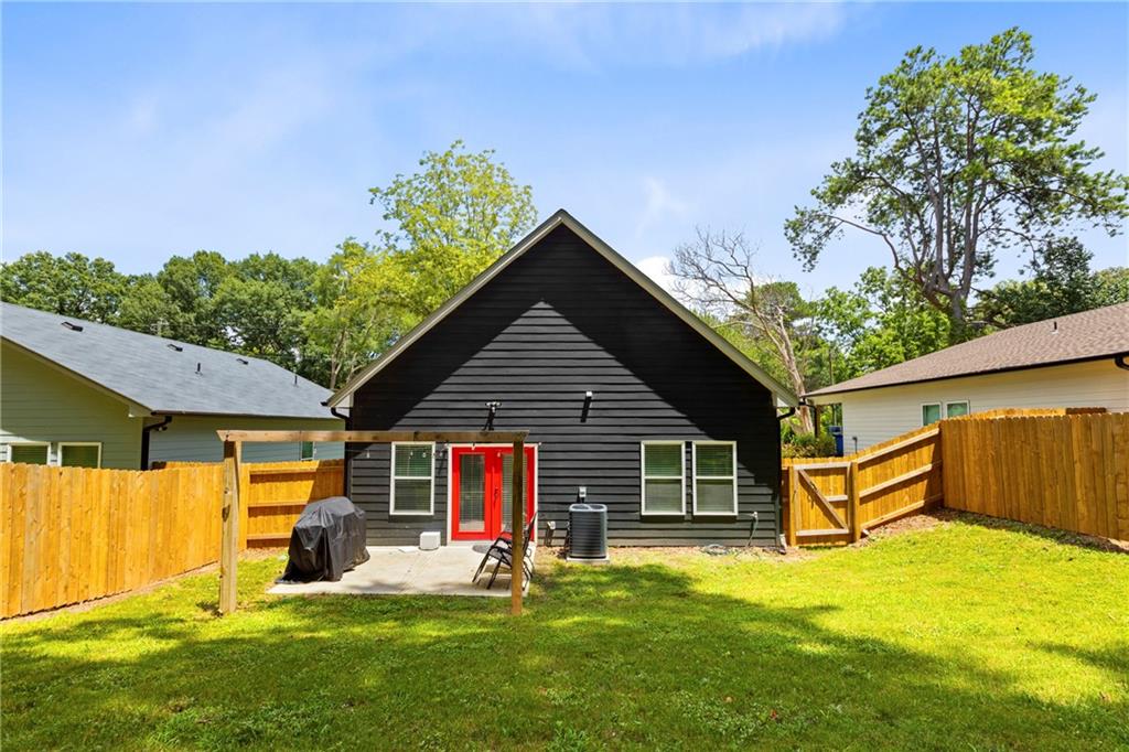 624 Robert Street Northwest Atlanta, GA 30318 - Photo 26 of 28