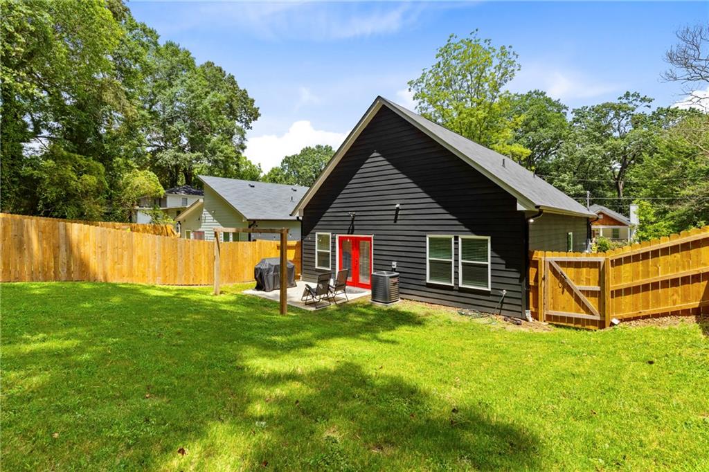 624 Robert Street Northwest Atlanta, GA 30318 - Photo 27 of 28