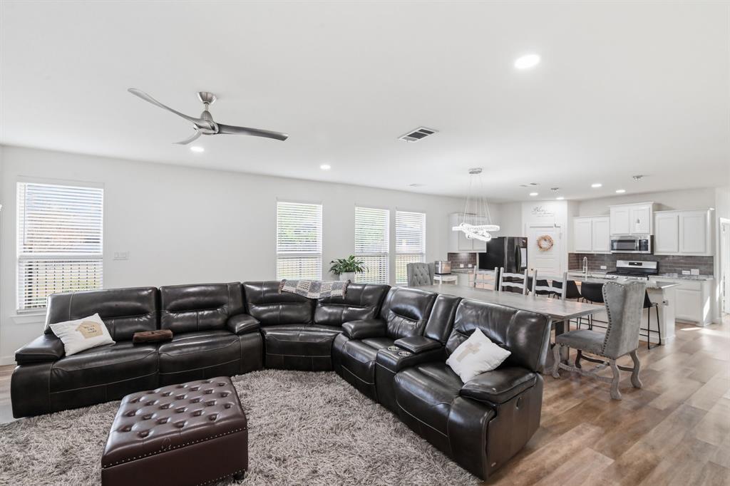 7645 Spring Drive Watauga, TX 76148 - Photo 17 of 28