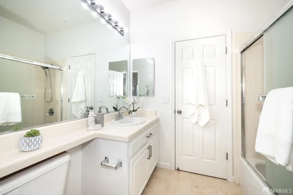 $938,888 | 141 Kestrel Court, Brisbane, CA 94005