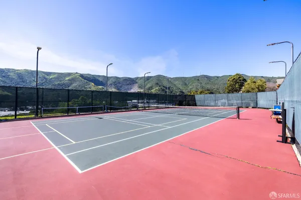 $938,888 | 141 Kestrel Court, Brisbane, CA 94005