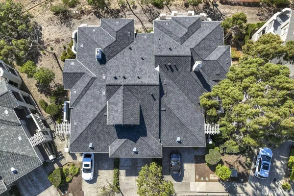 $938,888 | 141 Kestrel Court, Brisbane, CA 94005