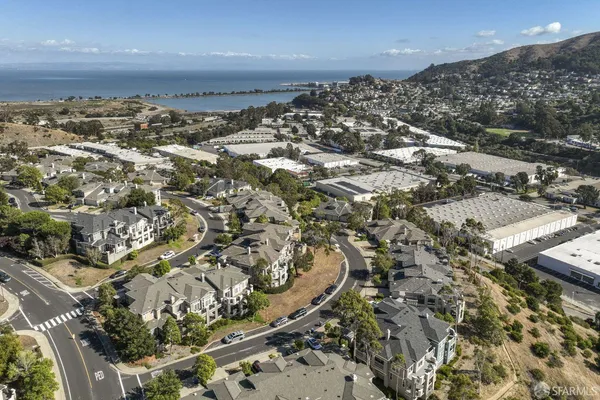 $938,888 | 141 Kestrel Court, Brisbane, CA 94005