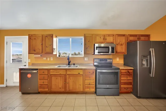 $339,900 | 200 West Eton Road, Pahrump, NV 89048