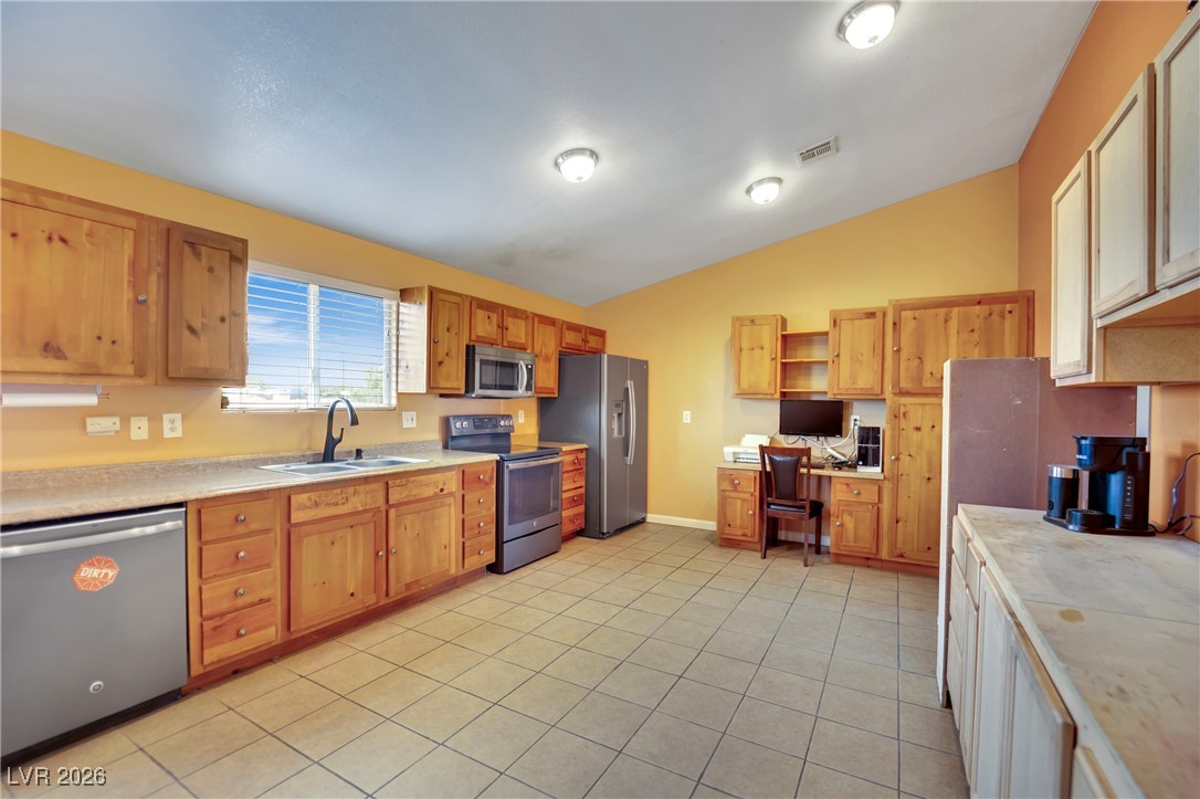 200 West Eton Road Pahrump, NV 89048 - Photo 22 of 38