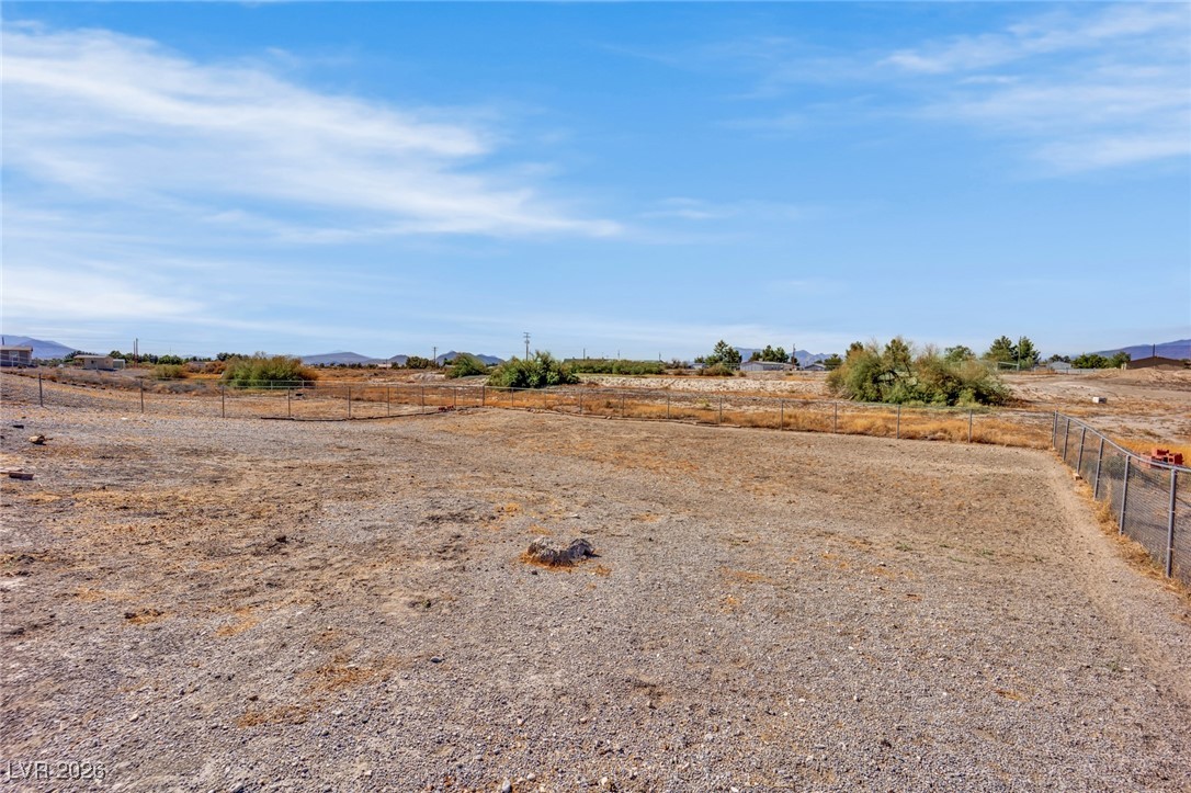 200 West Eton Road Pahrump, NV 89048 - Photo 8 of 38