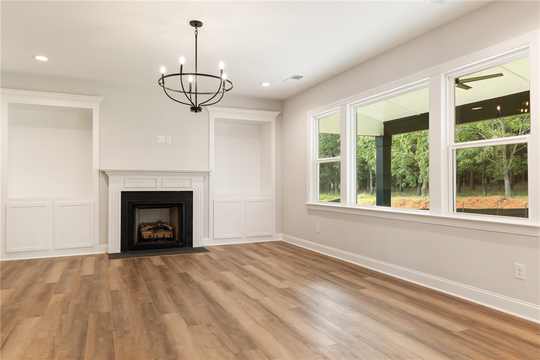 113 Sunrise Court, Unit SUN0007 Anderson, SC 29625 - Photo 15 of 47 Family Room