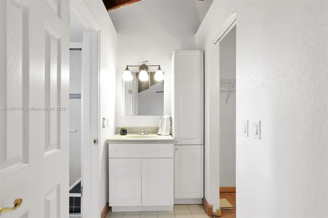 $2,550 | Park City, Davie, FL 33324