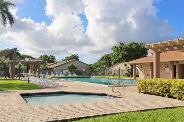 $2,550 | Park City, Davie, FL 33324