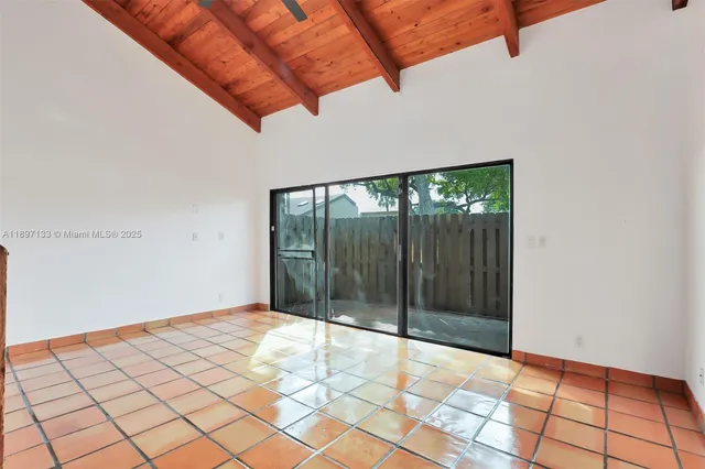 $2,550 | Park City, Davie, FL 33324