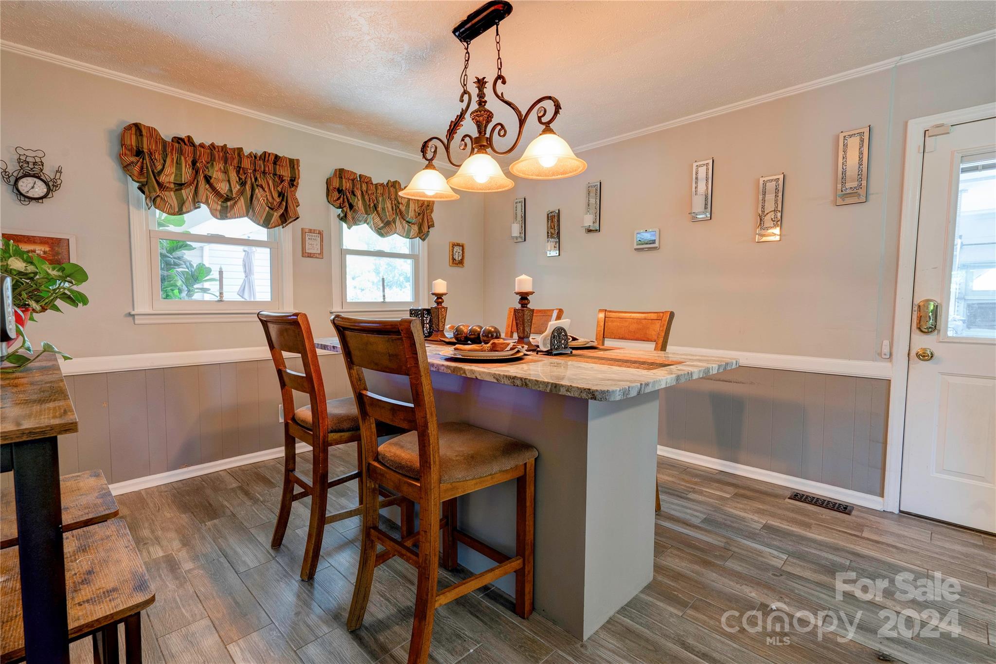 2352 Sheriff Allen Road Shelby, NC 28152 - Photo 19 of 48 a dining room with furniture and window