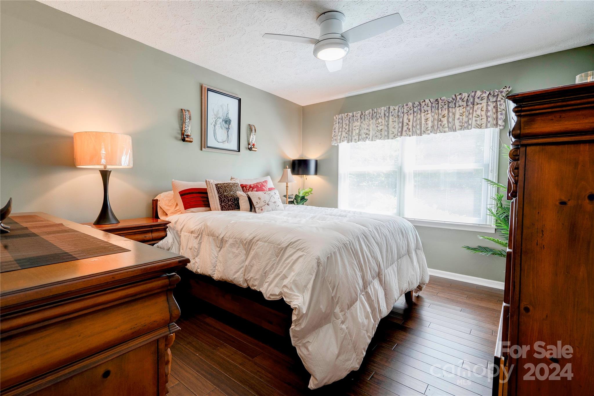2352 Sheriff Allen Road Shelby, NC 28152 - Photo 27 of 48 a bedroom with a bed and a window