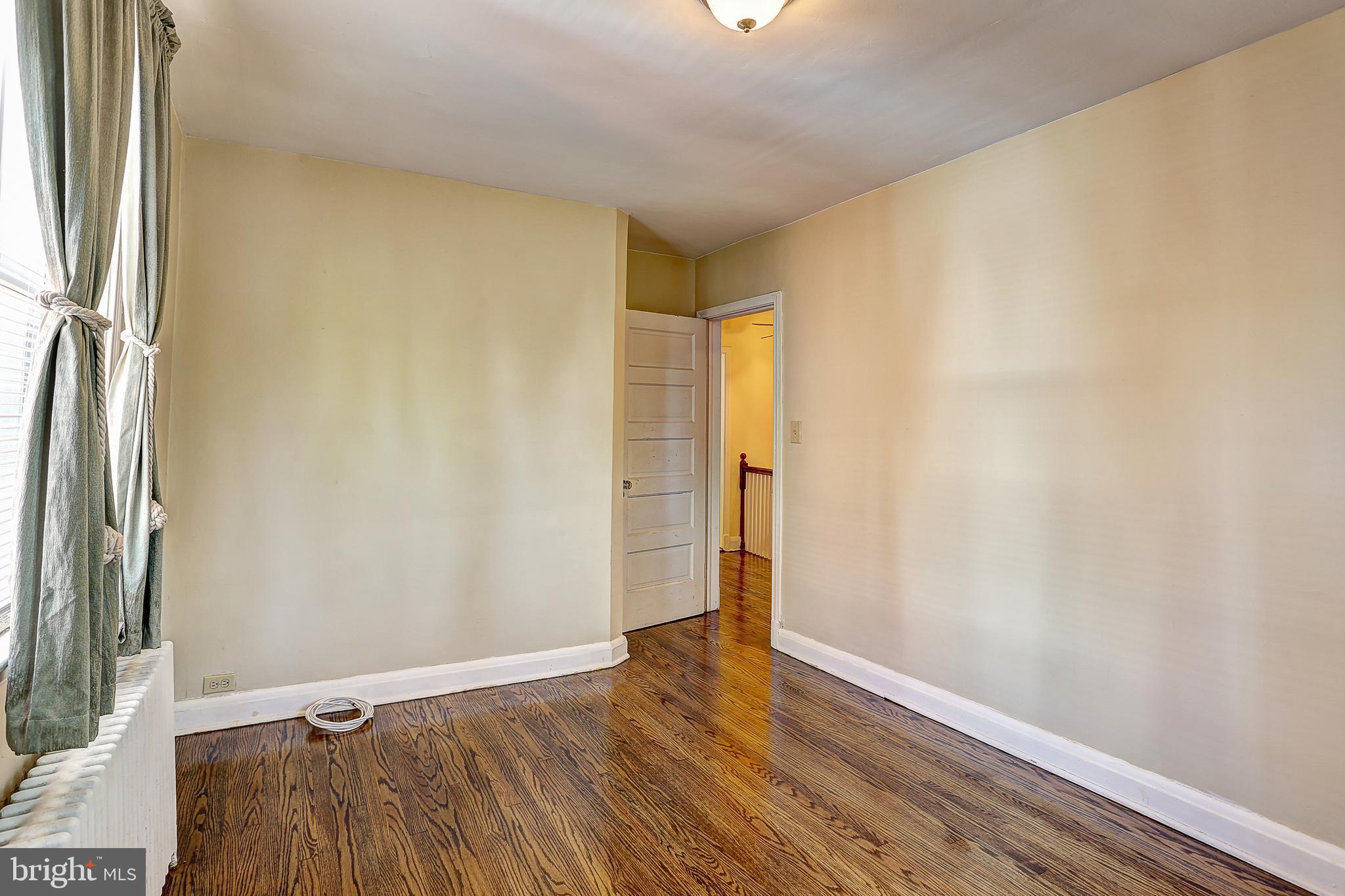 820 Braeside Road Baltimore, MD 21229 - Photo 15 of 40 Bedroom
