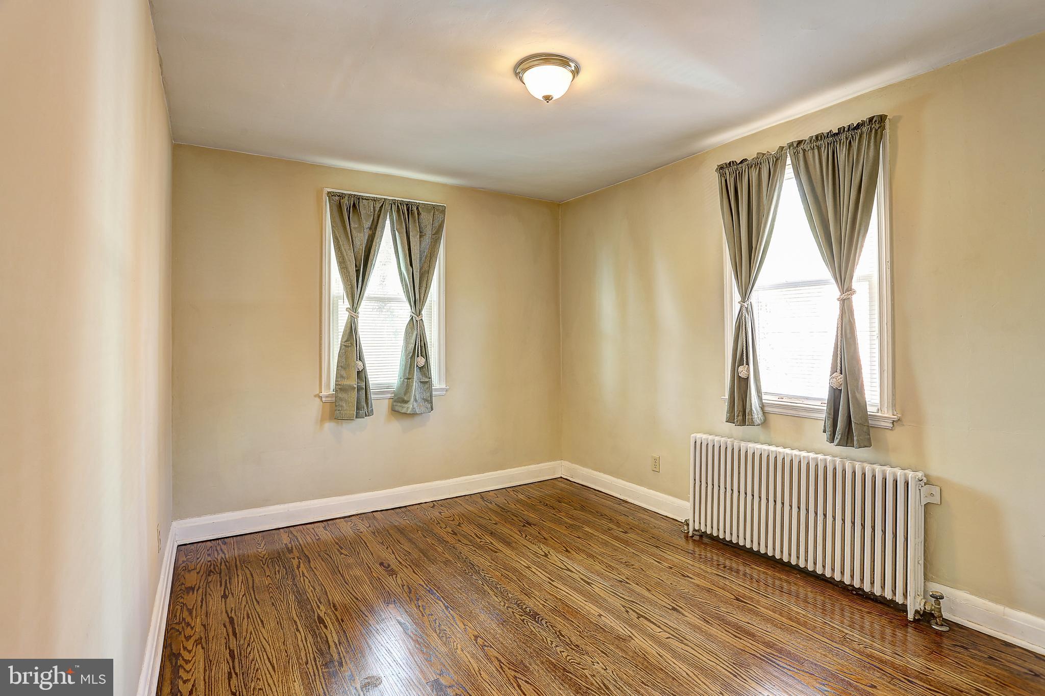 820 Braeside Road Baltimore, MD 21229 - Photo 16 of 40 Bedroom