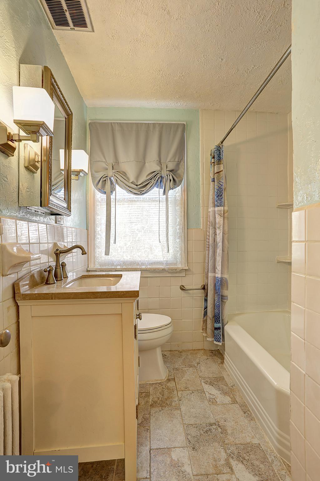 820 Braeside Road Baltimore, MD 21229 - Photo 19 of 40 Bath