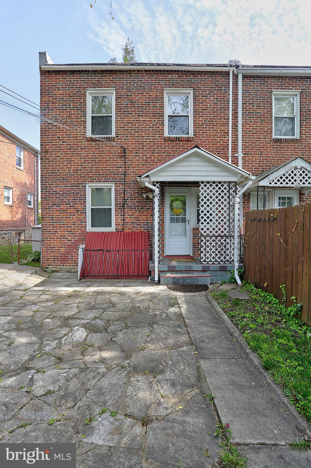 820 Braeside Road Baltimore, MD 21229 - Photo 31 of 40 Exterior Back