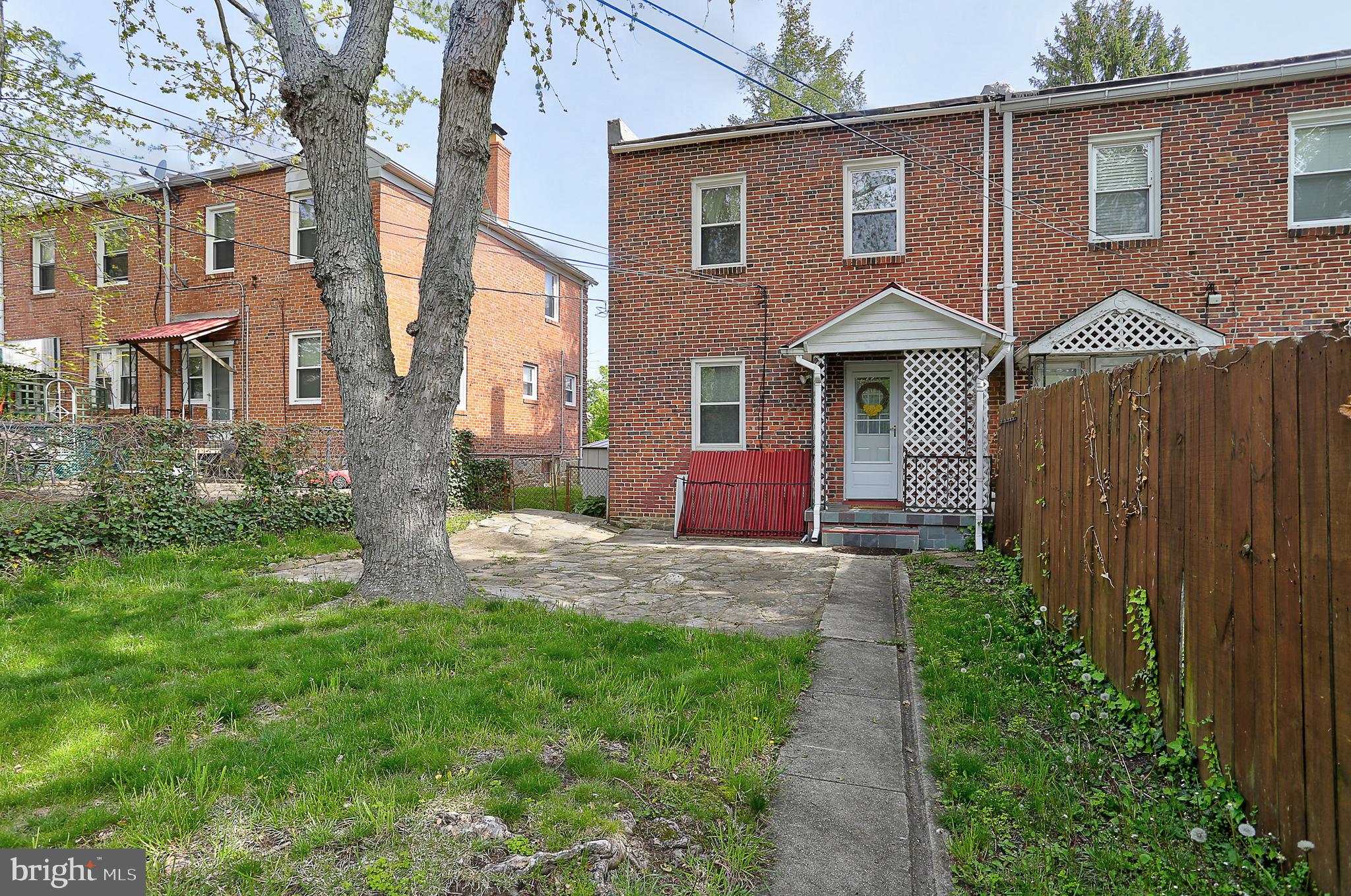 820 Braeside Road Baltimore, MD 21229 - Photo 34 of 40 Exterior Back
