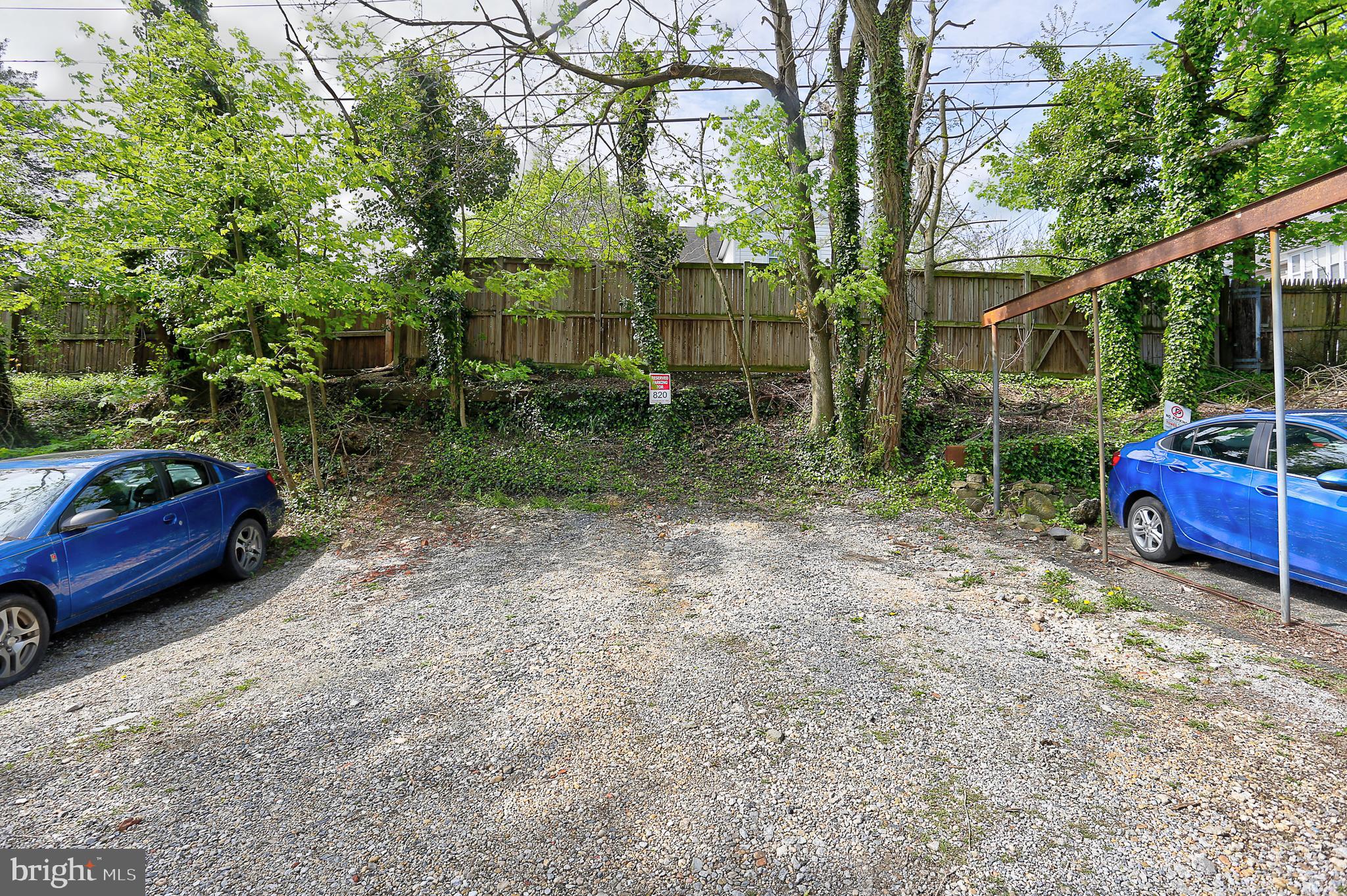 820 Braeside Road Baltimore, MD 21229 - Photo 38 of 40 Parking