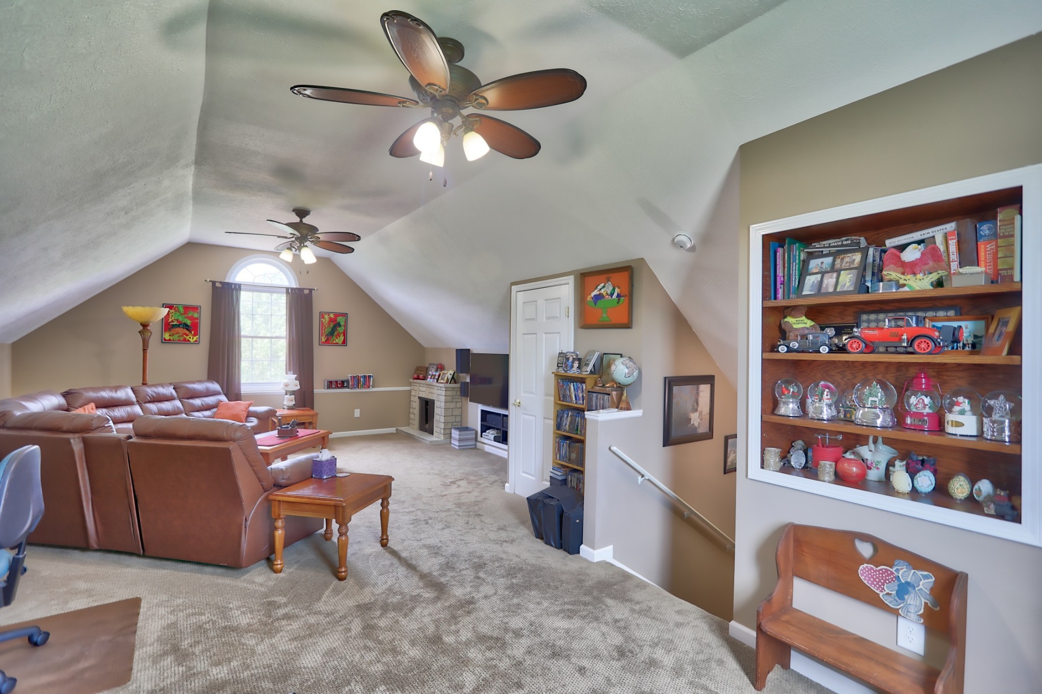 7696 South Swift Road Goodlettsville, TN 37072 - Photo 12 of 31 a living room with fireplace furniture and a chandelier