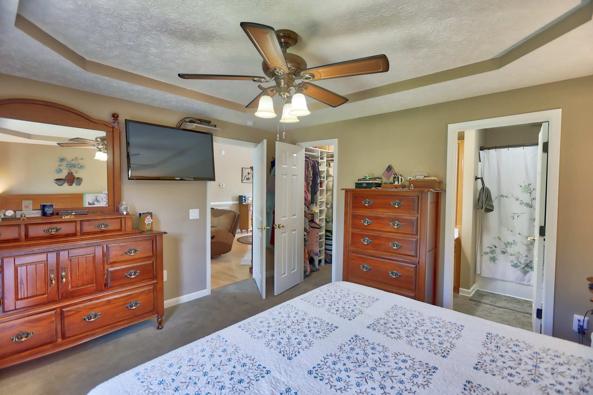 7696 South Swift Road Goodlettsville, TN 37072 - Photo 18 of 31 a living room with furniture and a flat screen tv
