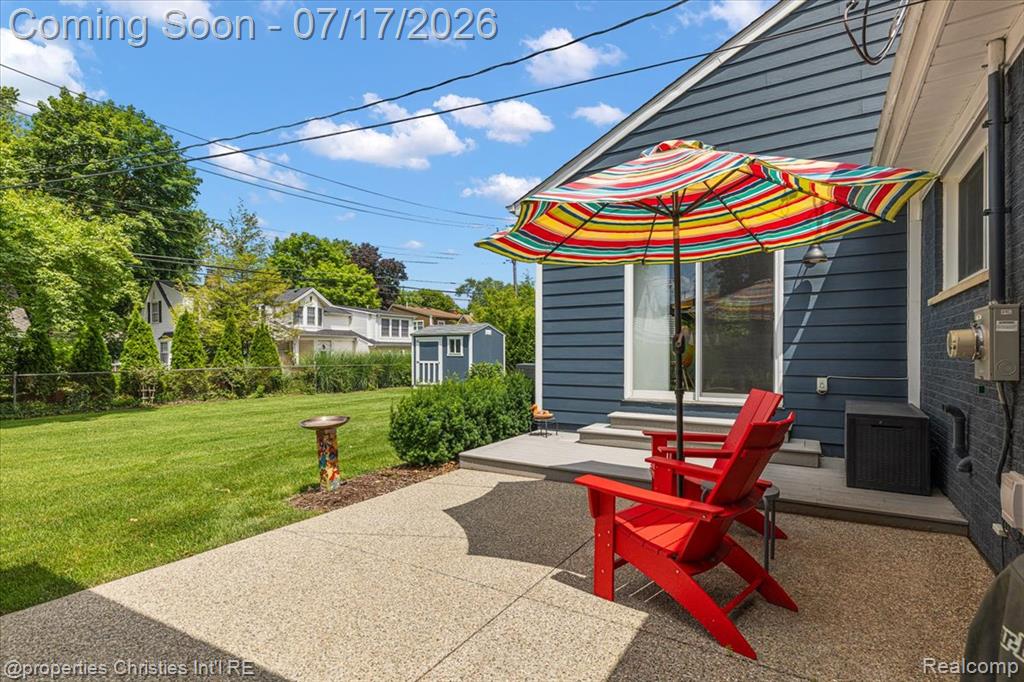 18244 Beverly Road Beverly Hills, MI 48025 - Photo 16 of 80