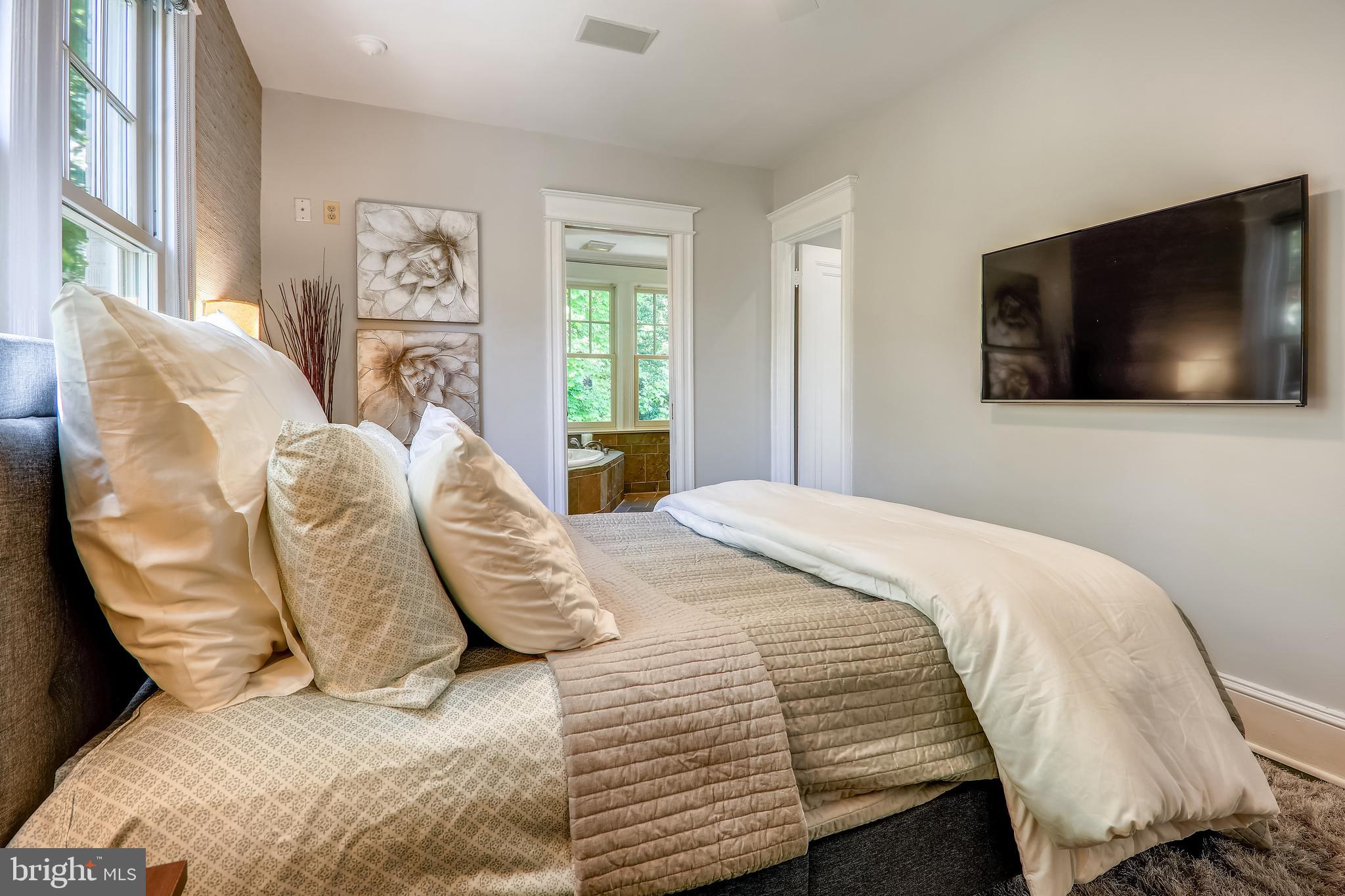 3512 30th Street Northwest Washington, DC 20008 - Photo 27 of 50 Master bedroom