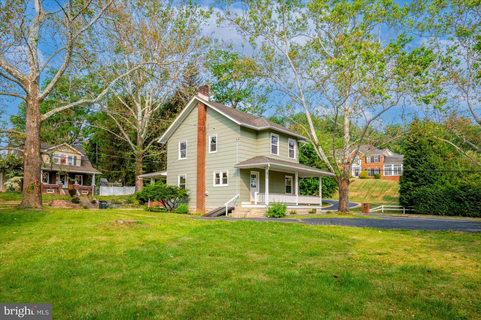 125 Cacoosing Avenue Sinking Spring, PA 19608 - Photo 5 of 25