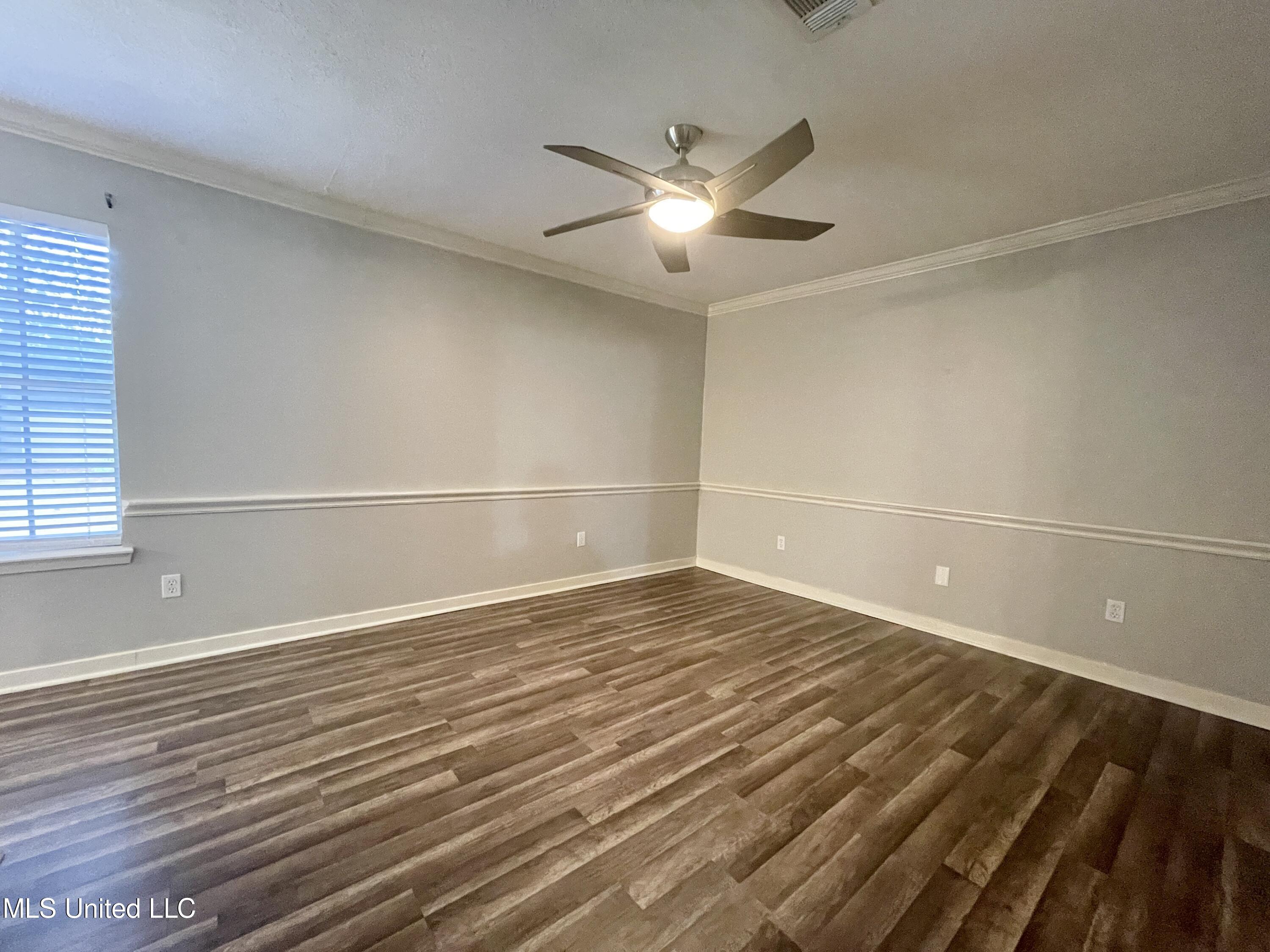 128 Fern Valley Road Brandon, MS 39042 - Photo 25 of 42 Photo Sep 05 2023, 2 14 40 PM