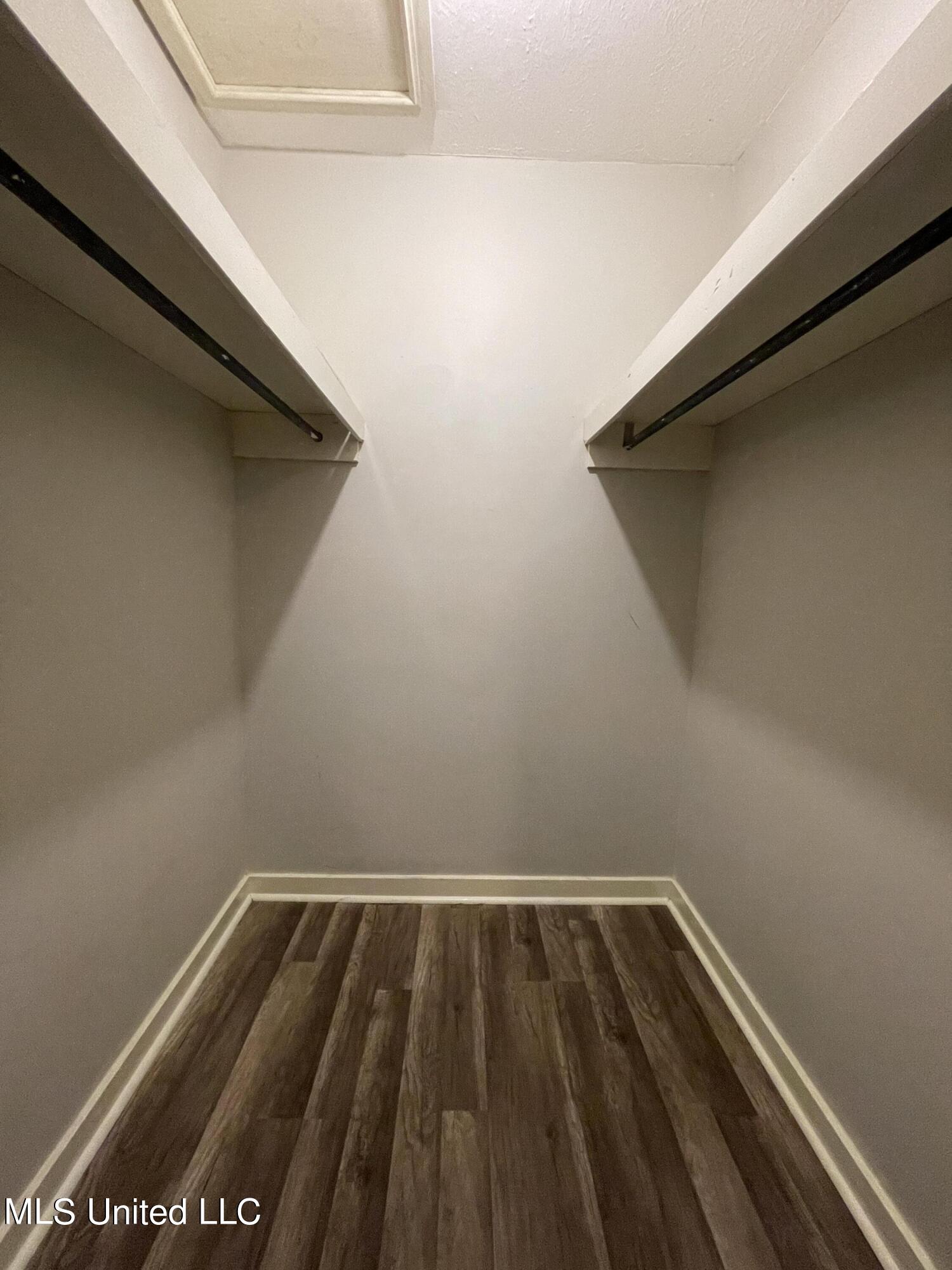 128 Fern Valley Road Brandon, MS 39042 - Photo 27 of 42 Photo Sep 05 2023, 2 14 54 PM