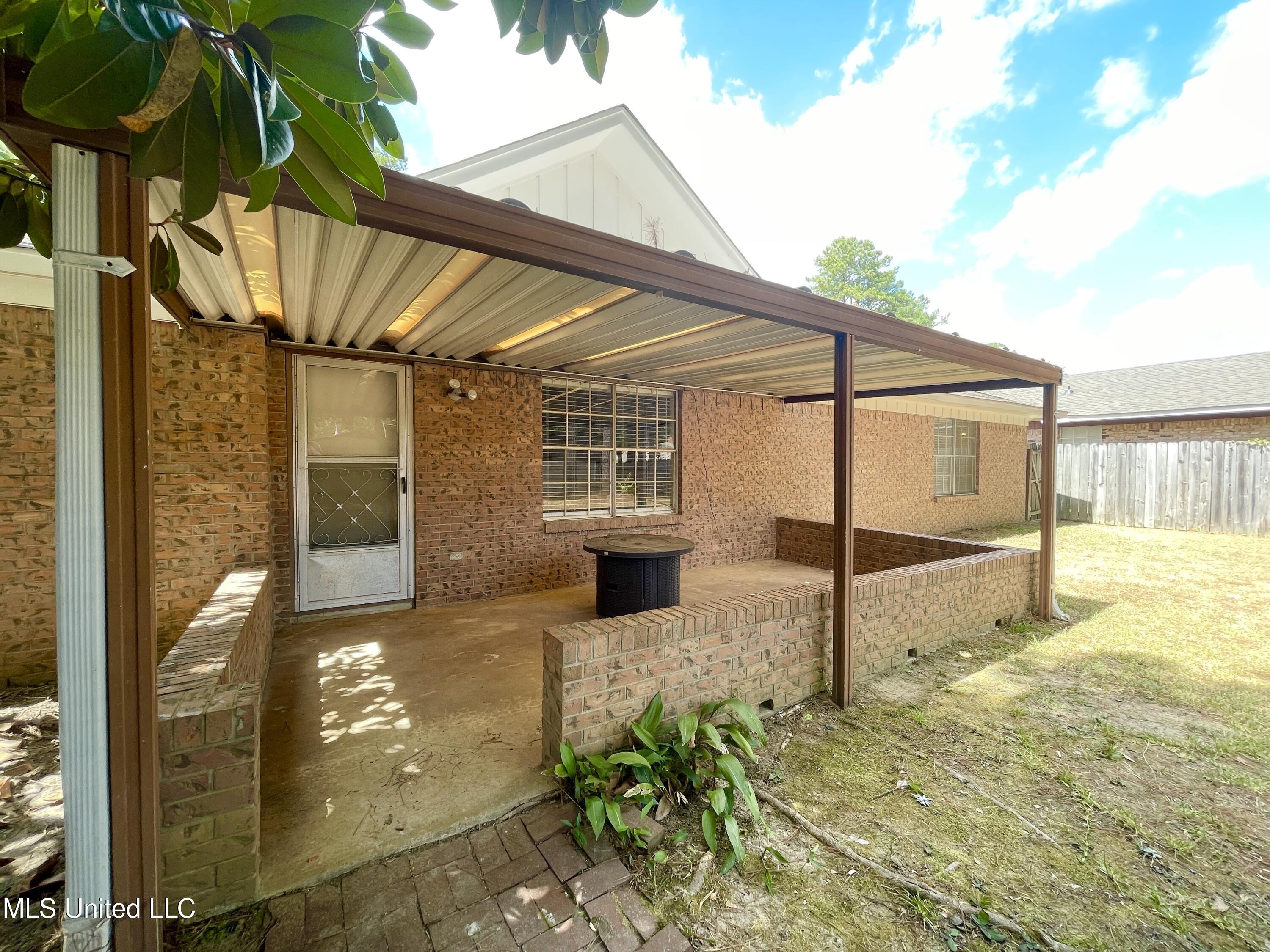 128 Fern Valley Road Brandon, MS 39042 - Photo 35 of 42 Photo Sep 05 2023, 1 21 37 PM