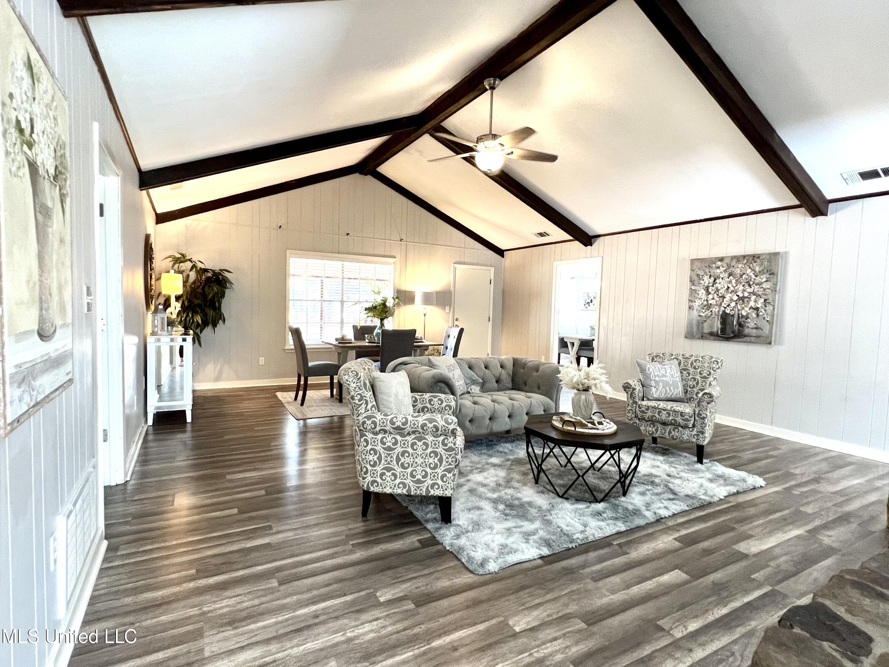 128 Fern Valley Road Brandon, MS 39042 - Photo 5 of 42 Photo Sep 18 2023, 3 49 40 PM