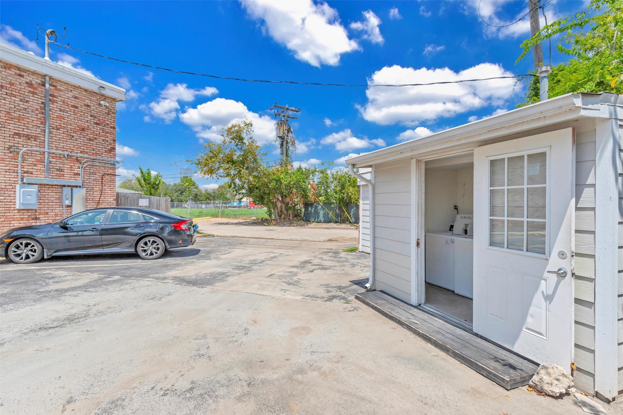 2011 Marshall Street, Unit 18 Houston, TX 77098 - Photo 5 of 18