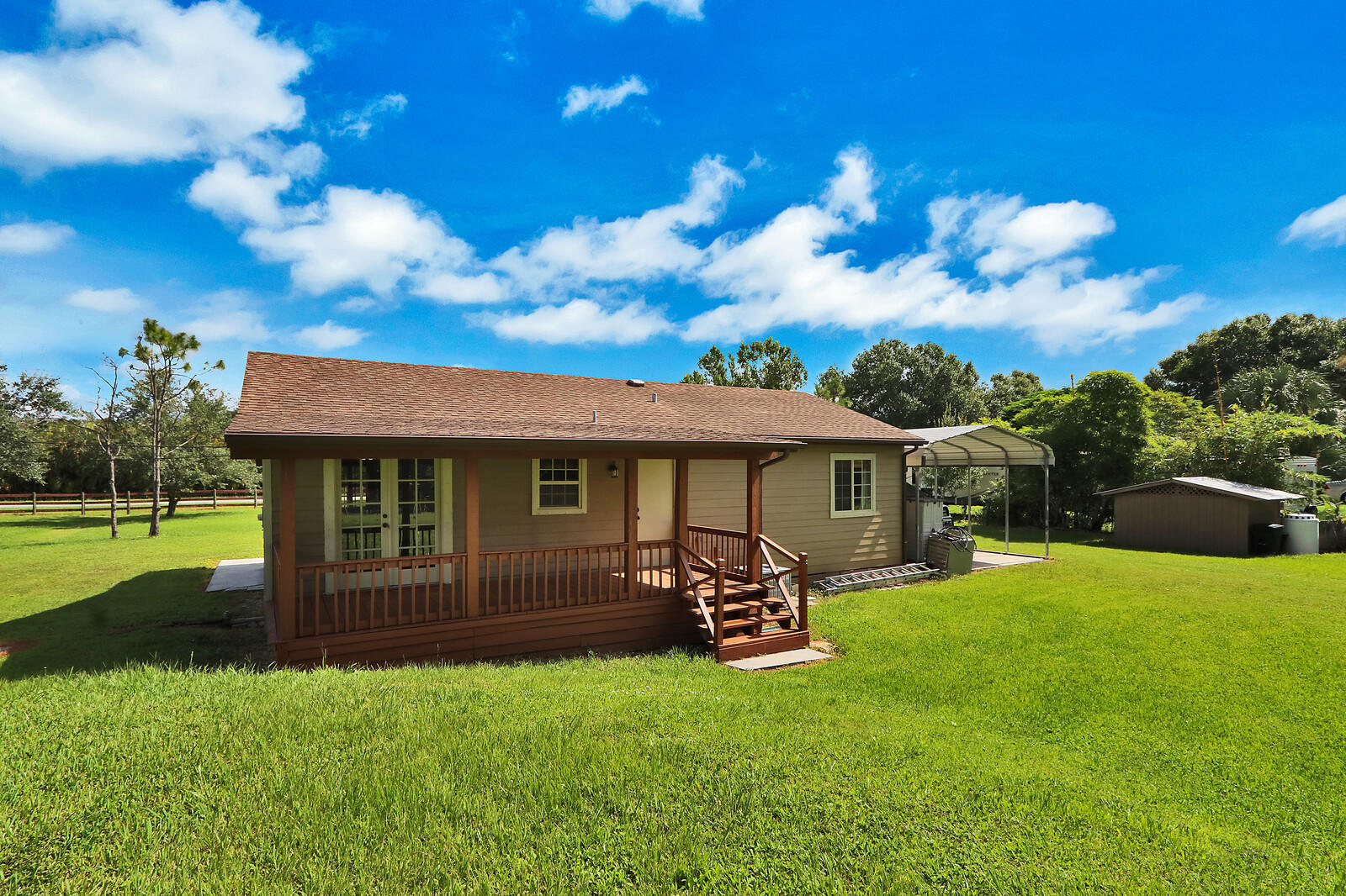 9142 Sandy Run Road Jupiter, FL 33478 - Photo 20 of 27 Rear View