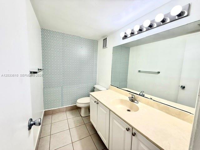731 North Pine Island Road, Unit 103 Plantation, FL 33324 - Photo 19 of 27