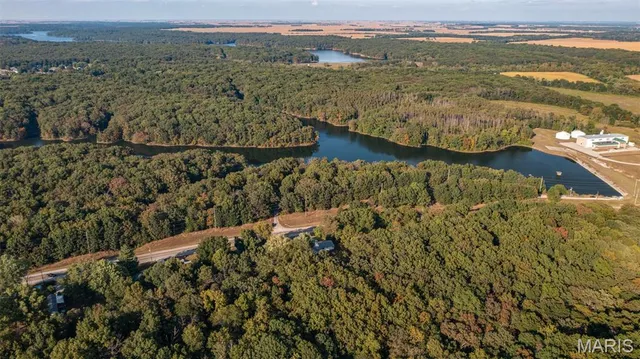 $137,700 | 4182 Highway 16, Litchfield, IL 62056