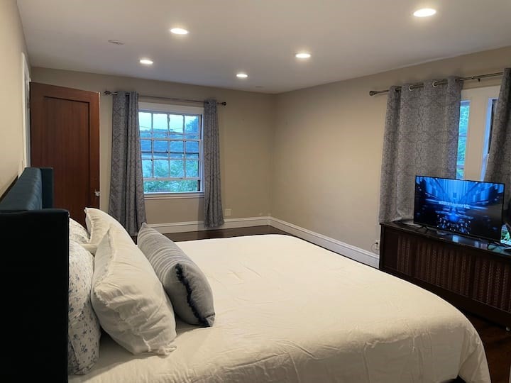 108 Dexter Road, Unit 108 Newton, MA 02460 - Photo 4 of 15