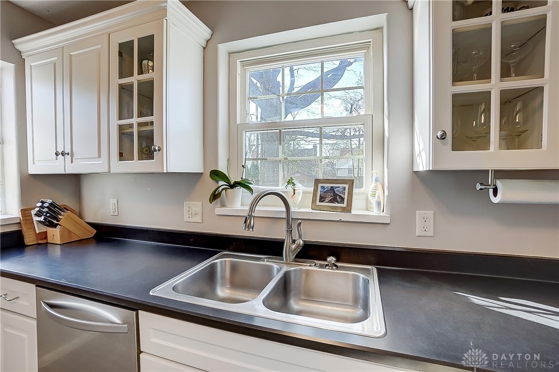 332 Lewiston Road Kettering, OH 45429 - Photo 15 of 41 Gallery Image 15
