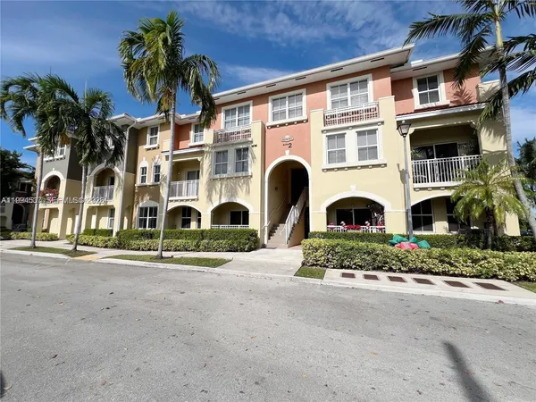 $2,700 | Doral, Doral, FL 33178