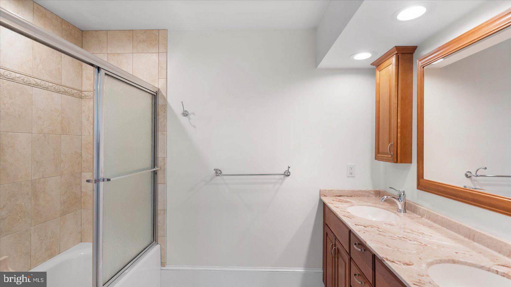 1700 Castleton Road Darlington, MD 21034 - Photo 56 of 68 Second Floor Full Bathroom