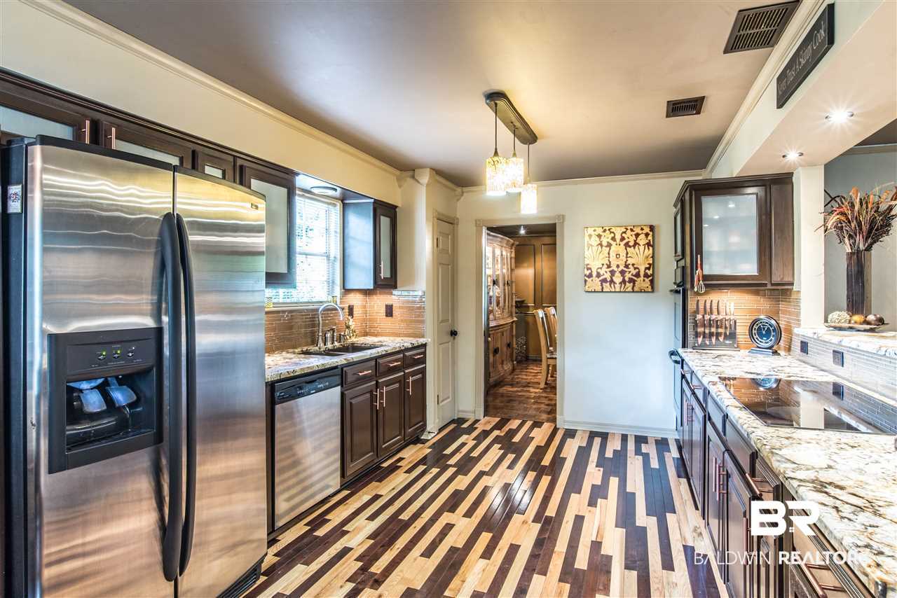 5766 Chester Court Mobile, AL 36609 - Photo 4 of 44 Kitchen