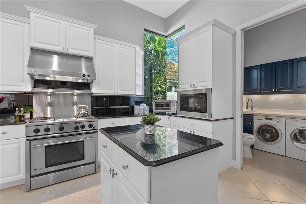 13876 Siena Loop Lakewood Ranch, FL 34202 - Photo 15 of 79