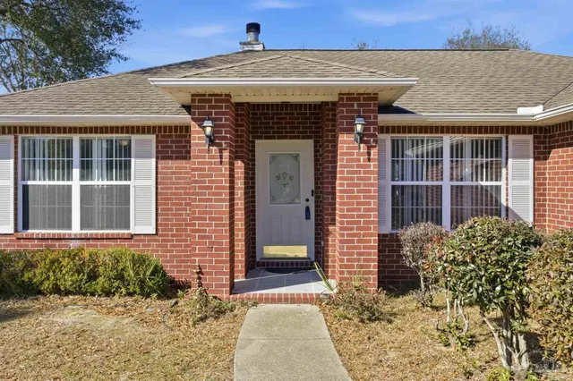 $260,500 | 5271 Goshawk Drive, Milton, FL 32570